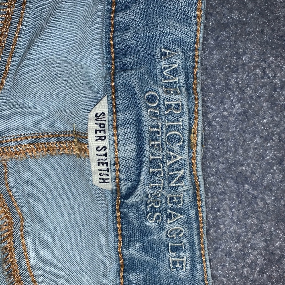 Shorts - Picture 2 of 3